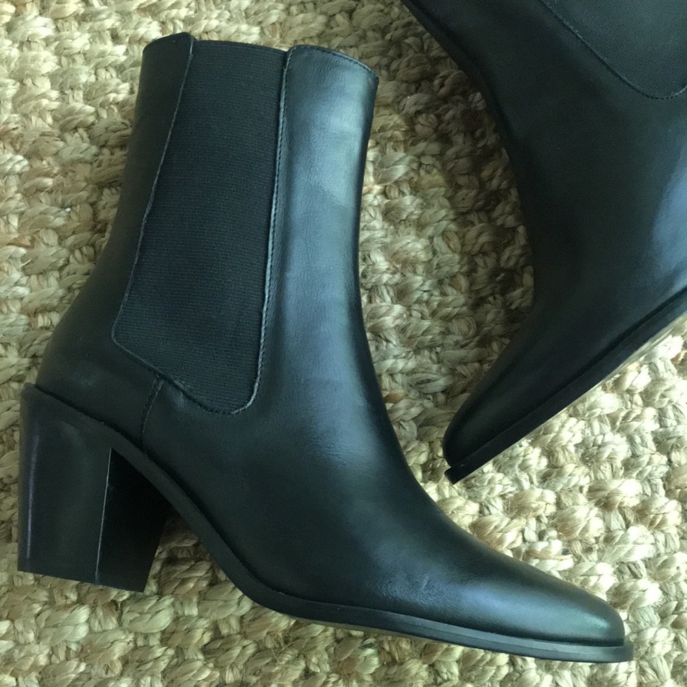 New with Tag: Zara Leather Stacked Heel Pull On Boot with AirFit. EUR 39
